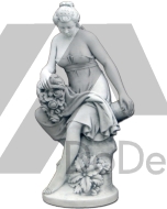 Бетонная скульптура - красивая женщина