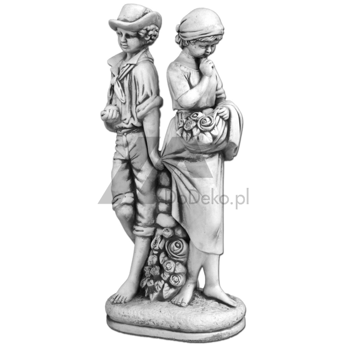 Декоративная скульптура - любовная пара